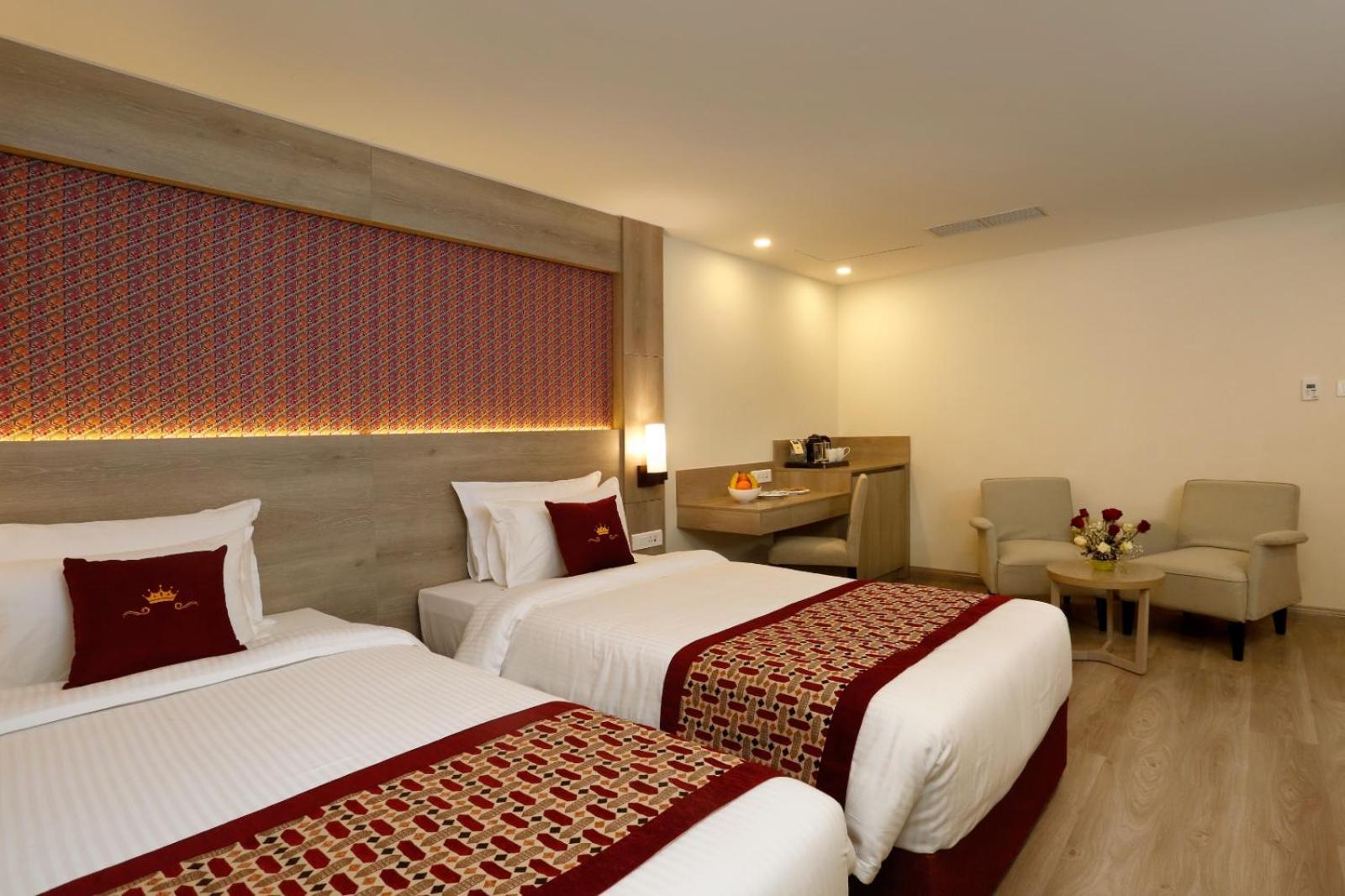 Hotel Crowne Imperial 4*
