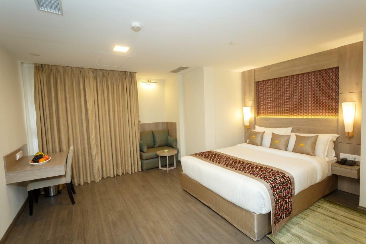 Hotel Crowne Imperial 4*