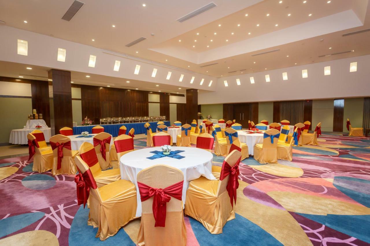 Crowne Imperial होटल 4*