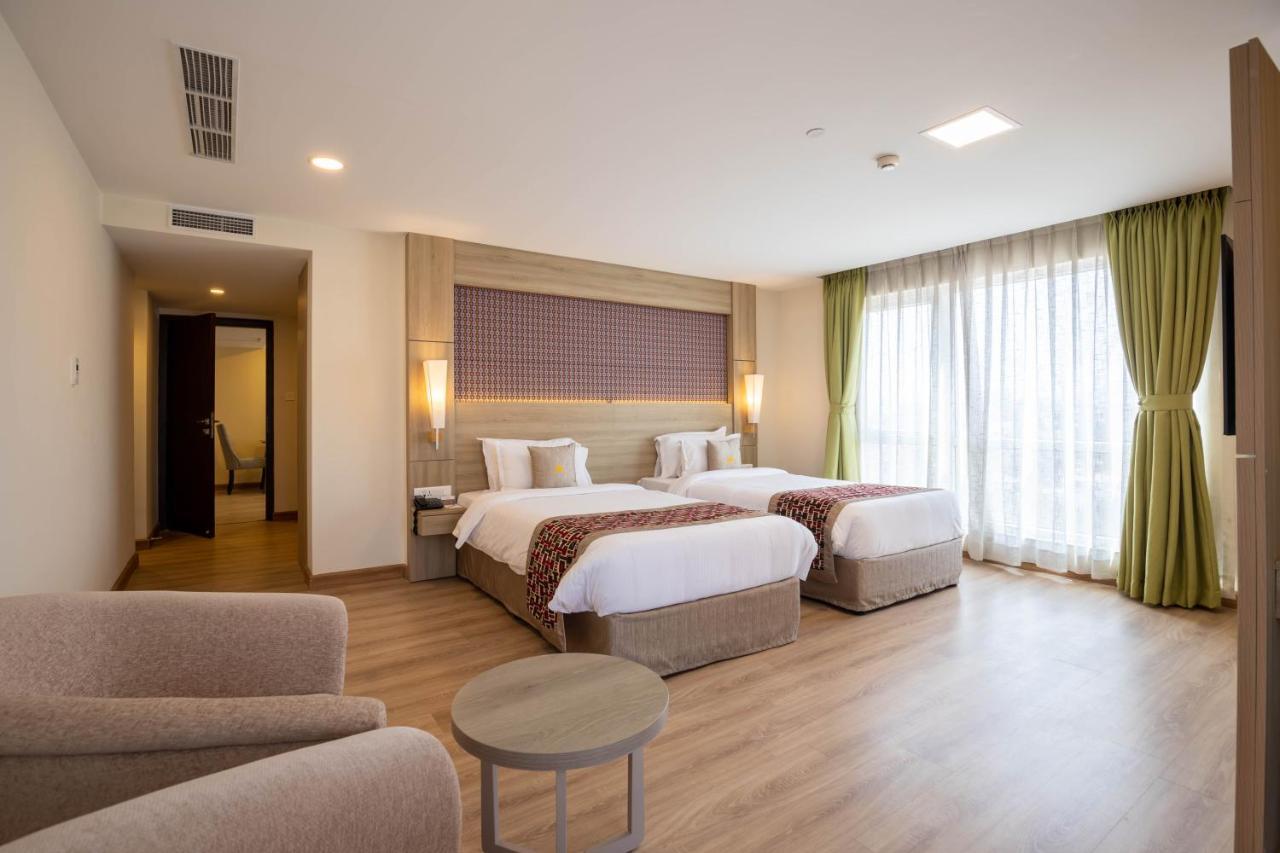 Crowne Imperial