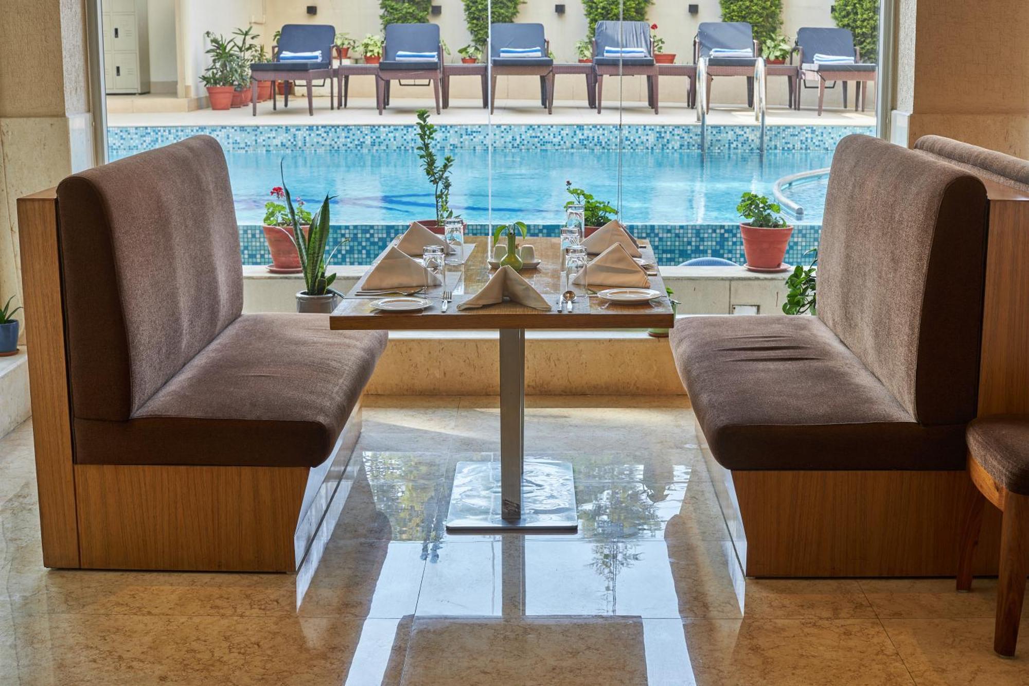 Crowne Imperial 4*