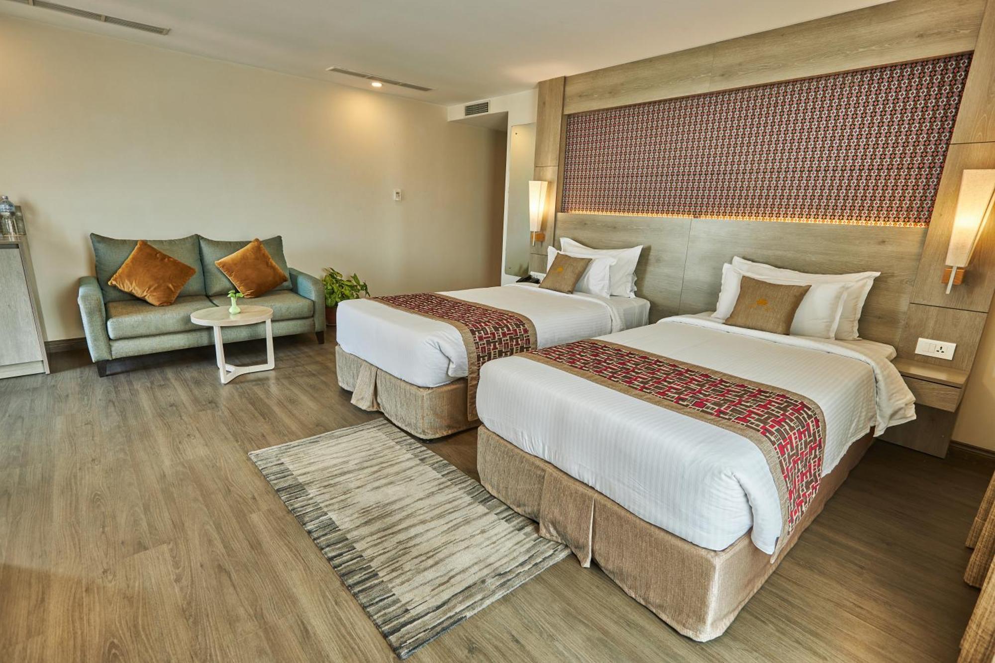 Hotel Crowne Imperial 4*