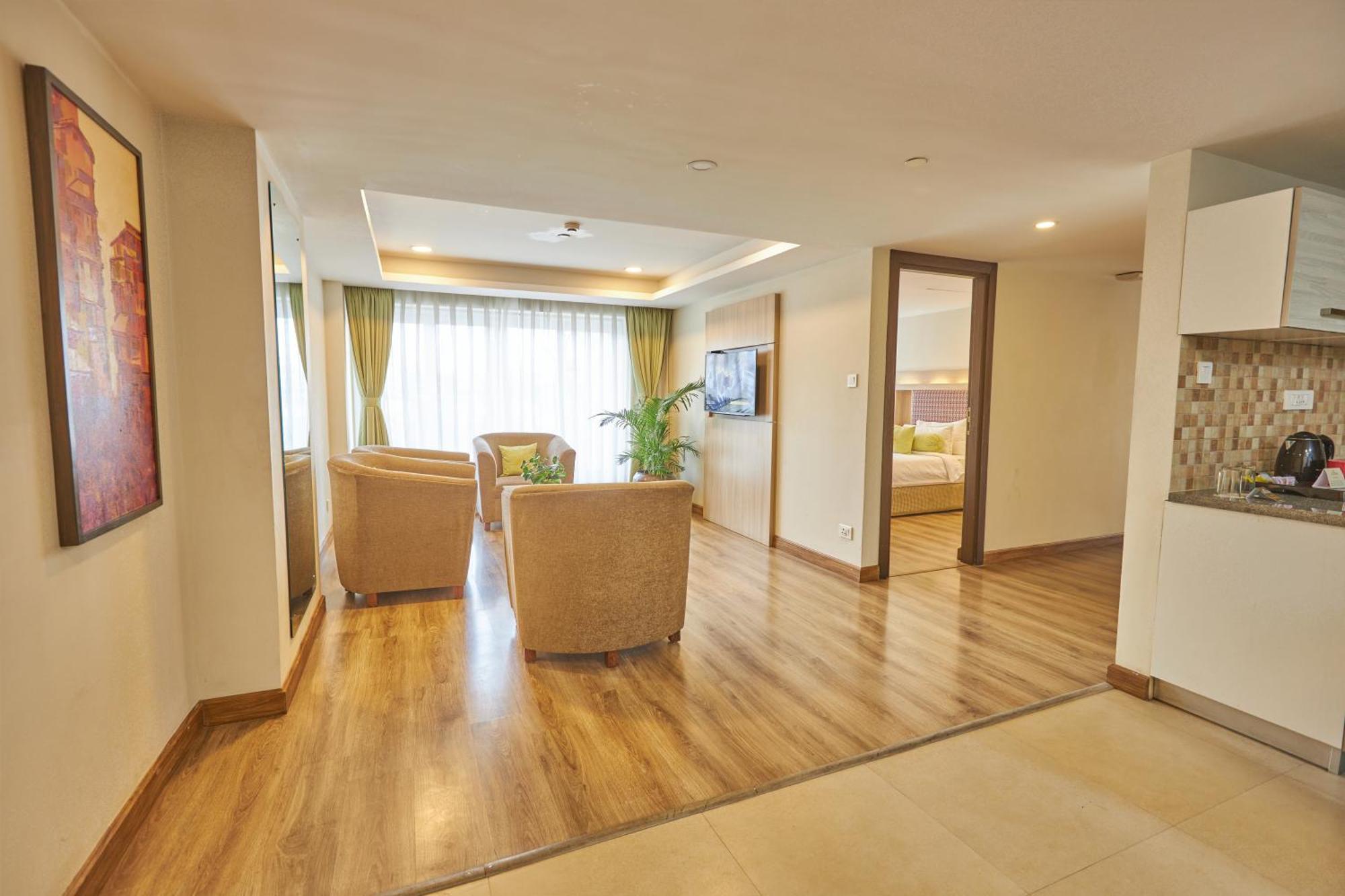Crowne Imperial 4*