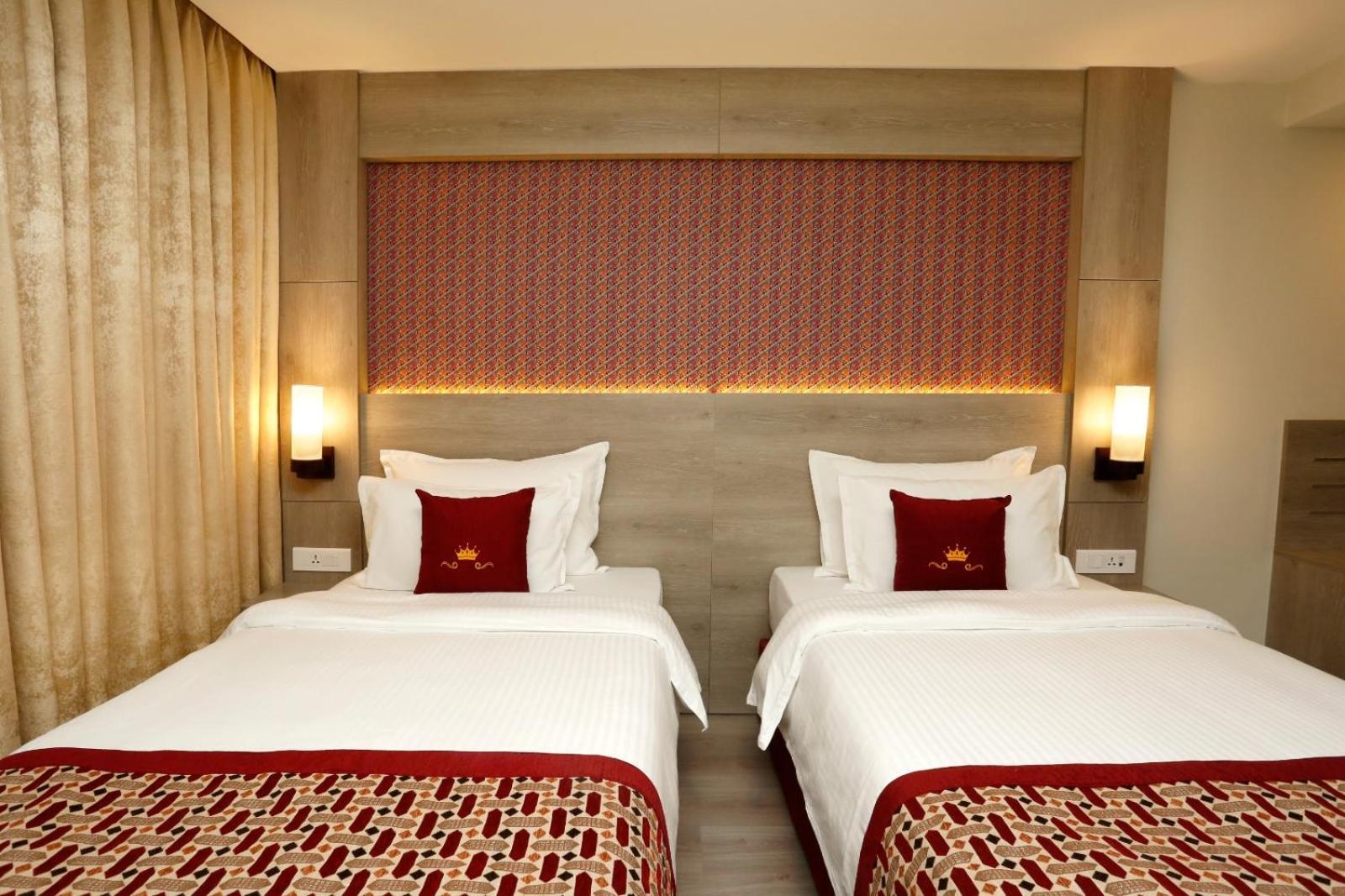 Crowne Imperial Hotel